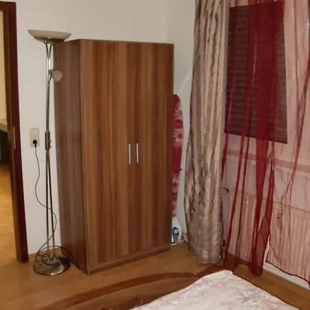 Monteurwohnung Im Zentrum Lierenfeld * Düsseldorf