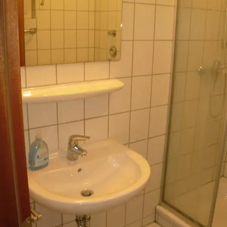 Monteurwohnung Im Zentrum Lierenfeld Düsseldorf