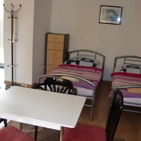Monteurwohnung Im Zentrum Lierenfeld Düsseldorf