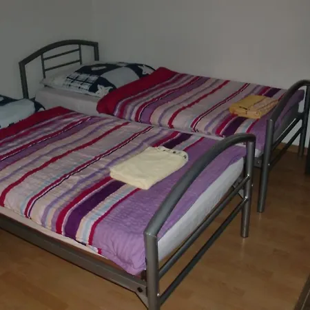 Apartment Monteurwohnung Im Zentrum Lierenfeld Düsseldorf