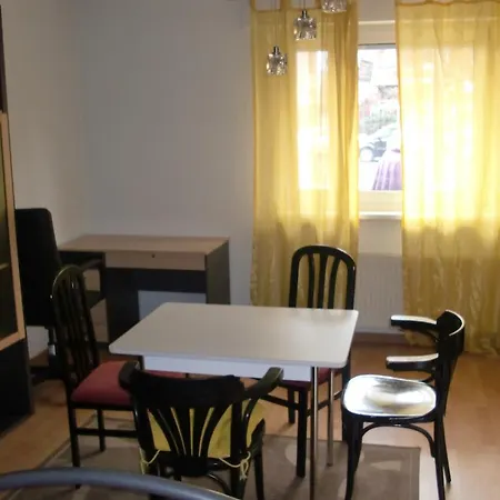 Monteurwohnung Im Zentrum Lierenfeld