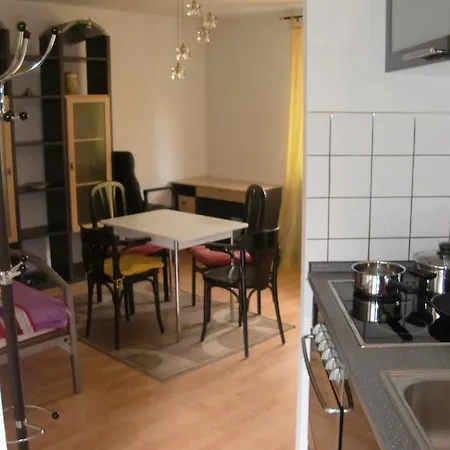 Monteurwohnung Im Zentrum Lierenfeld