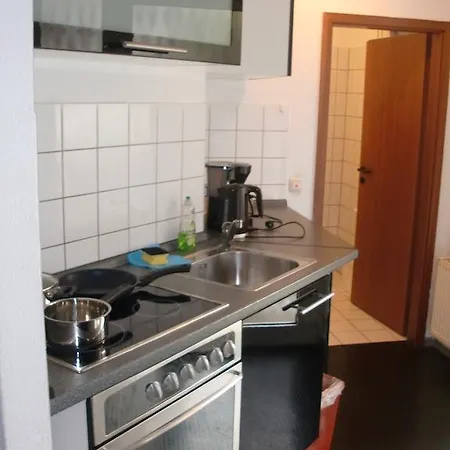 Apartment Monteurwohnung Im Zentrum Lierenfeld